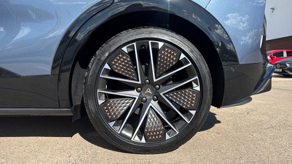 Used Cupra Tavascan 2025 for sale - 76154616: Photo 18