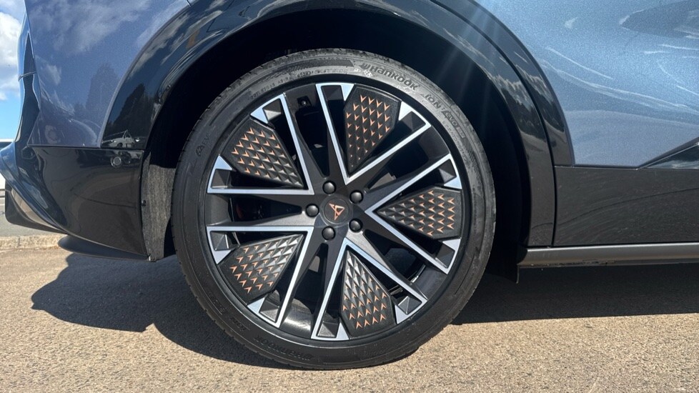 Used Cupra Tavascan 2025 for sale - 76154616: Photo 5