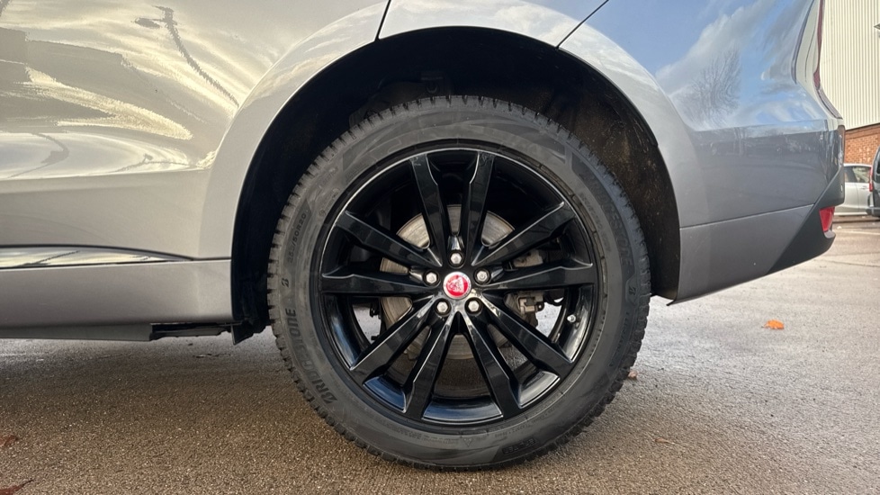 Used Jaguar F-Pace 2020 for sale - 76447240: Photo 18