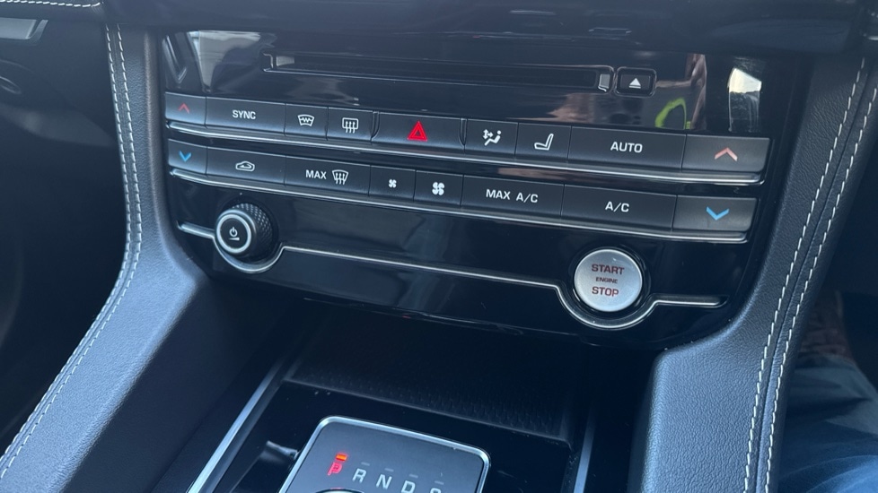 Used Jaguar F-Pace 2020 for sale - 76447240: Photo 29