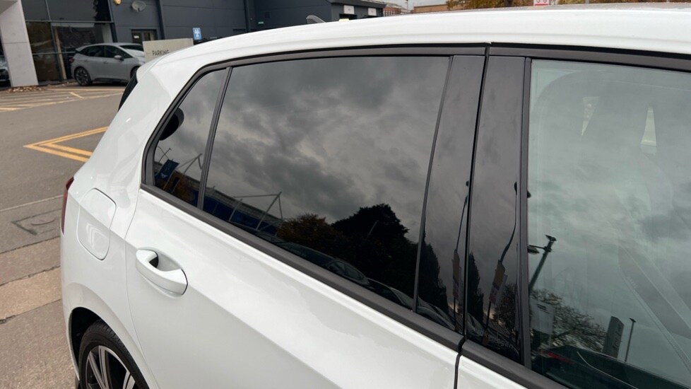 Used Volkswagen Golf 2024 for sale - 76580284: Photo 34