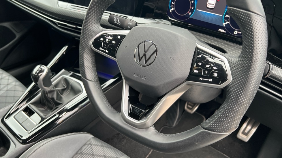 Used Volkswagen Golf 2024 for sale - 76580284: Photo 37