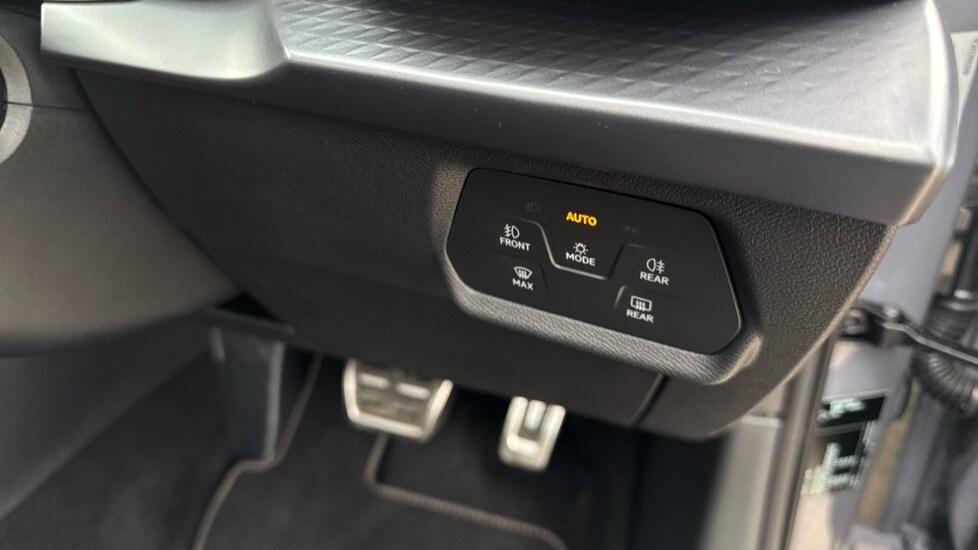 Used Cupra Leon 2025 for sale - 76501420: Photo 42