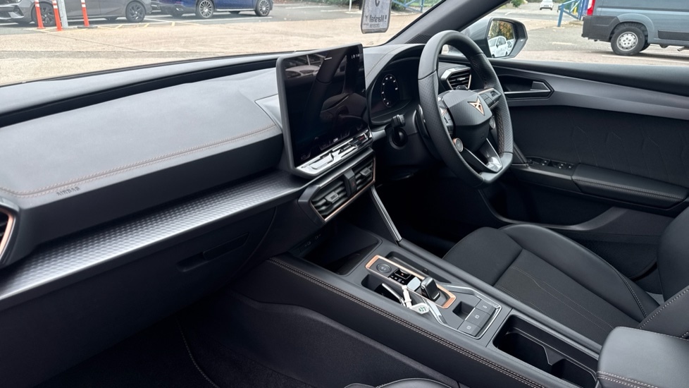 Used Cupra Leon 2024 for sale - 76233931: Photo 2