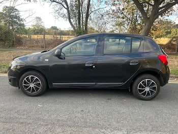 Used Dacia Sandero 2016 for sale - 79862616: Photo