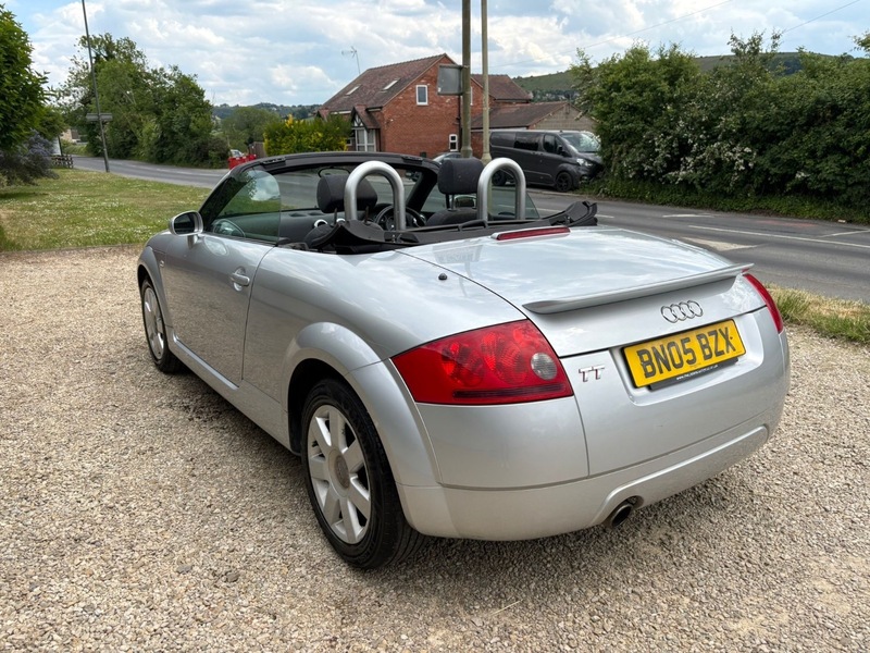 Used Audi TT 2005 for sale - 77926674: Photo 2
