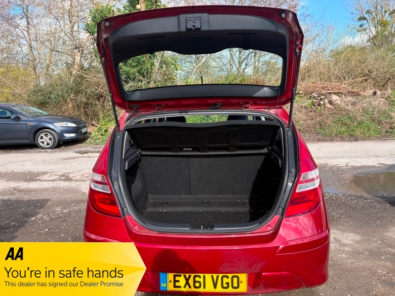 Used Hyundai i30 2011 for sale - 77926687: Photo 7