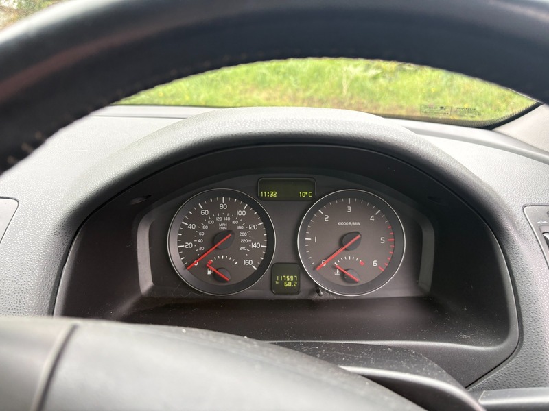 Used Volvo V50 2010 for sale - 78045255: Photo 4