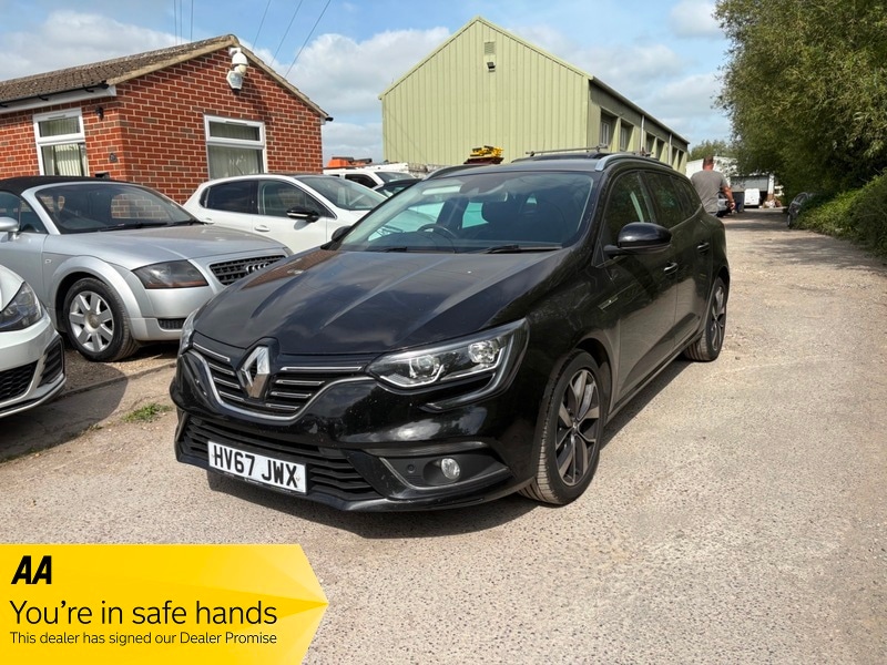 Used Renault Megane 2017 for sale - 77926678: Photo 2