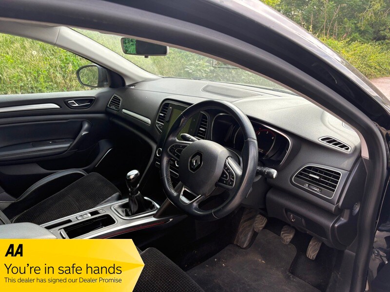 Used Renault Megane 2017 for sale - 77926678: Photo 6