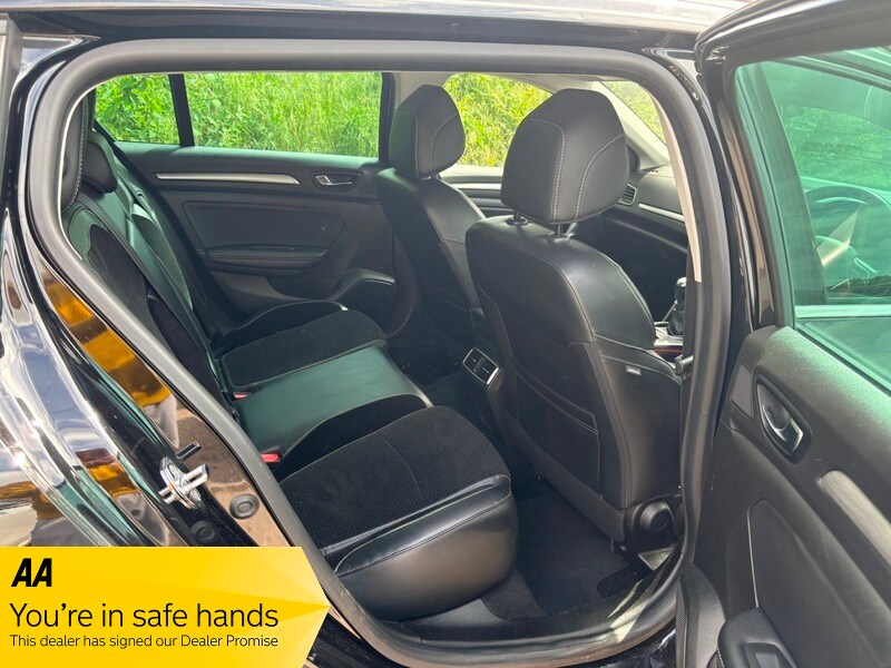 Used Renault Megane 2017 for sale - 77926678: Photo 8