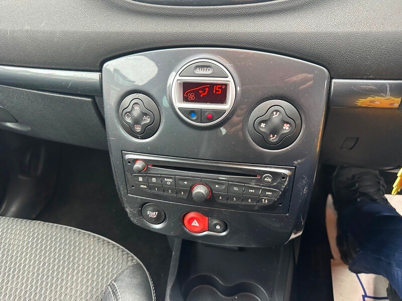 Used Renault Clio 2009 for sale - 77926682: Photo 18