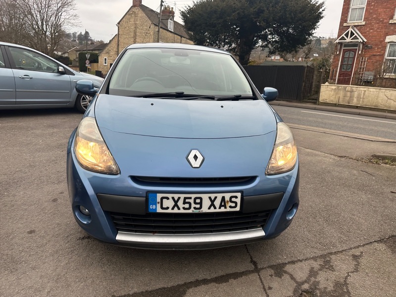 Used Renault Clio 2009 for sale - 77926682: Photo 2