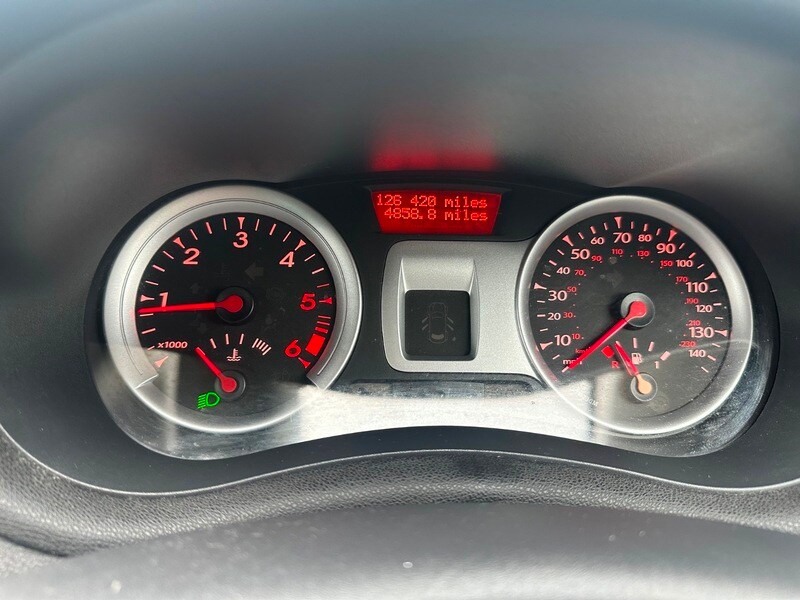 Used Renault Clio 2009 for sale - 77926682: Photo 20