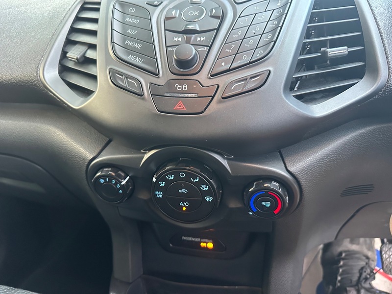 Used Ford Ecosport 2015 for sale - 77926676: Photo 23