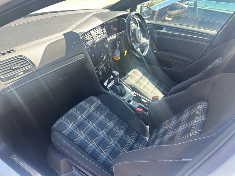 Used Volkswagen Golf 2018 for sale - 77926677: Photo 22