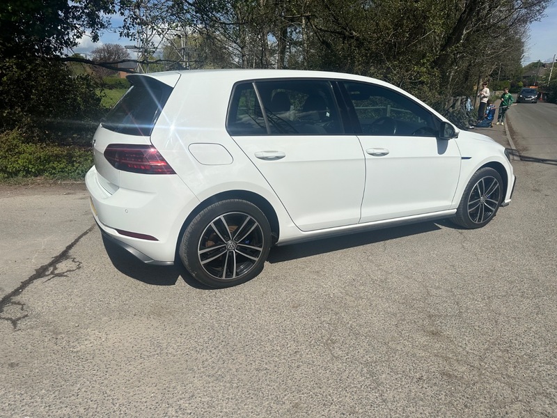 Used Volkswagen Golf 2018 for sale - 77926677: Photo 5