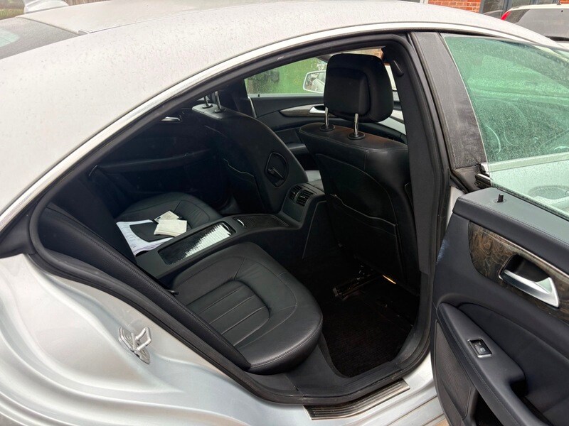 Used Mercedes-Benz CLS 2011 for sale - 77926689: Photo 12