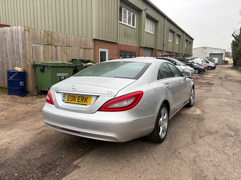 Used Mercedes-Benz CLS 2011 for sale - 77926689: Photo 4