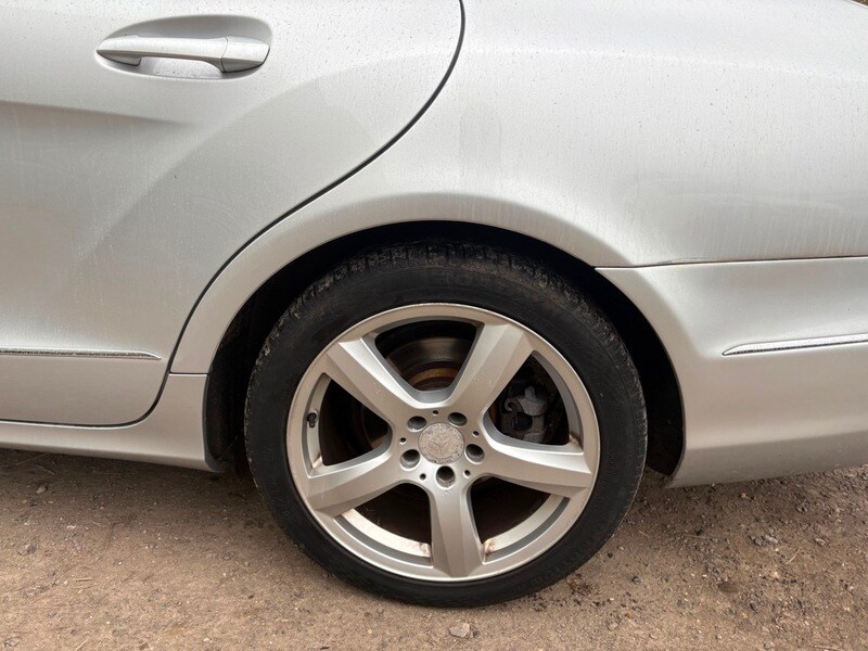 Used Mercedes-Benz CLS 2011 for sale - 77926689: Photo 9