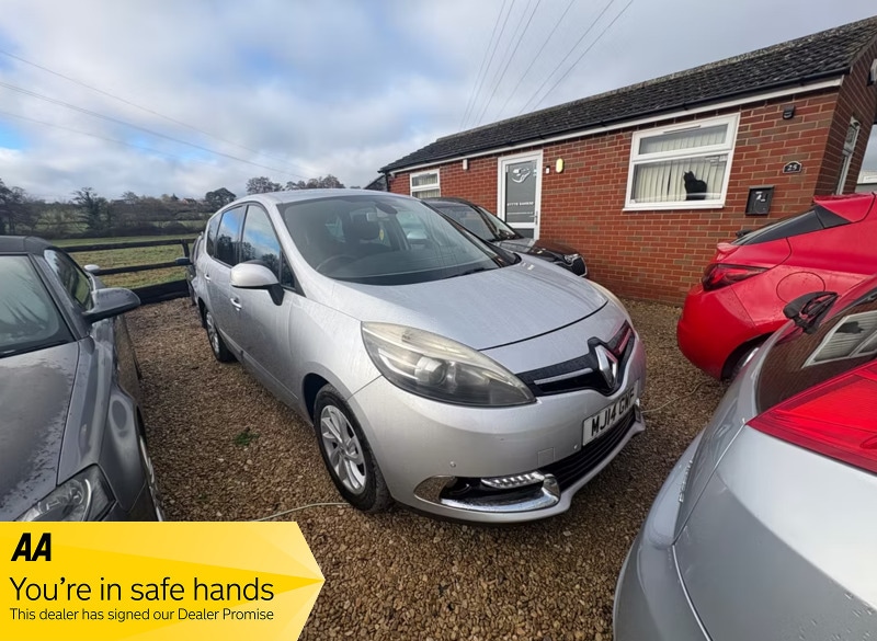 Used Renault Grand Scenic 2014 for sale - 77926692: Photo 2