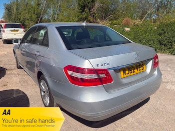 Used Mercedes-Benz E Class 2013 for sale - 78444134: Photo
