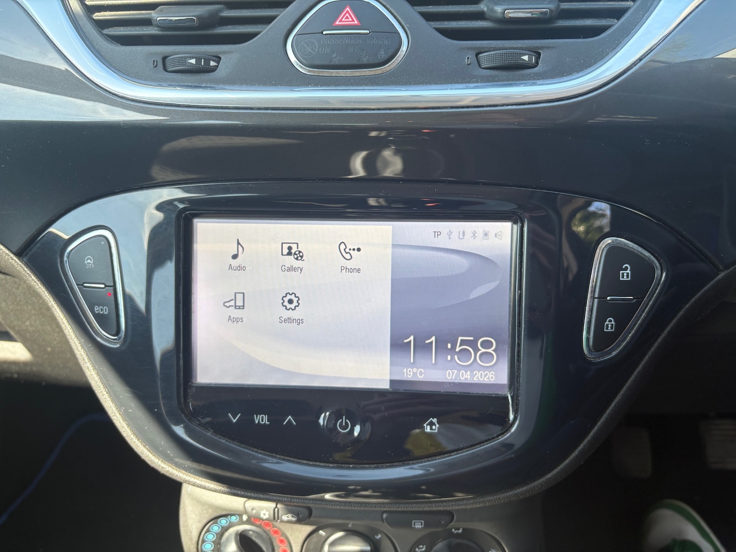 Used Vauxhall Corsa 2015 for sale - 78153370: Photo 8