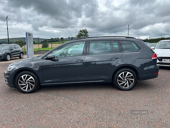Used Volkswagen Golf 2019 for sale - 75477320: Photo