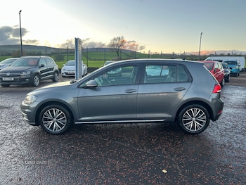Used Volkswagen Golf 2018 for sale - 76458242: Photo