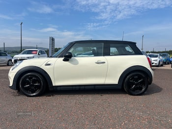 Used MINI Hatch 2018 for sale - 79658789: Photo