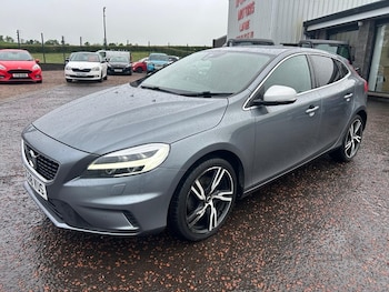 Used Volvo V40 2019 for sale - 78785266: Photo