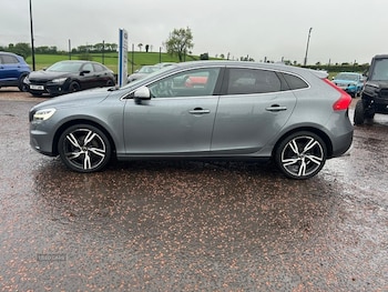 Used Volvo V40 2019 for sale - 78785266: Photo