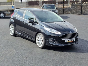 Used Ford Fiesta 2015 for sale - 79777911: Photo