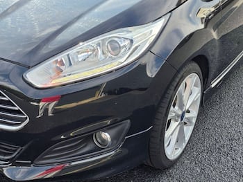 Used Ford Fiesta 2015 for sale - 79777911: Photo