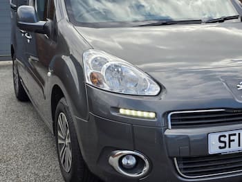 Used Peugeot Partner Tepee 2015 for sale - 79795855: Photo
