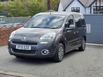 Used Peugeot Partner Tepee 2015 for sale - 79795855: Photo