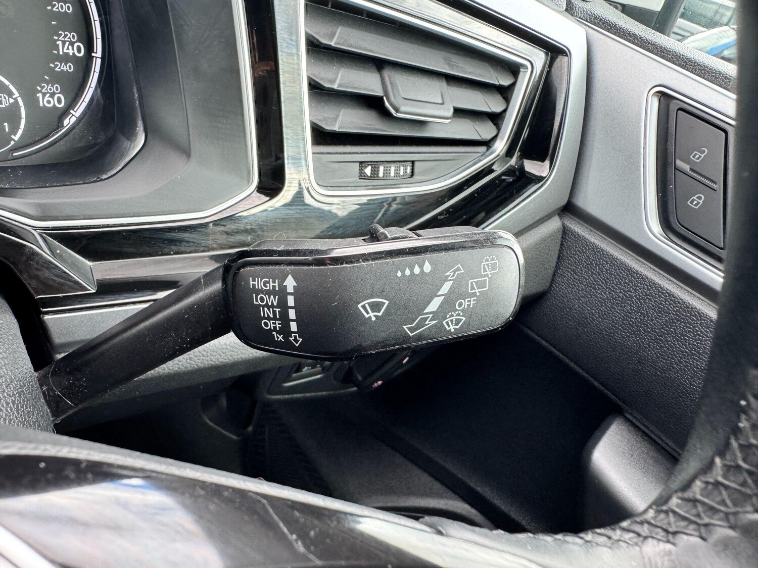 Used Volkswagen Polo 2021 for sale - 76610178: Photo 37