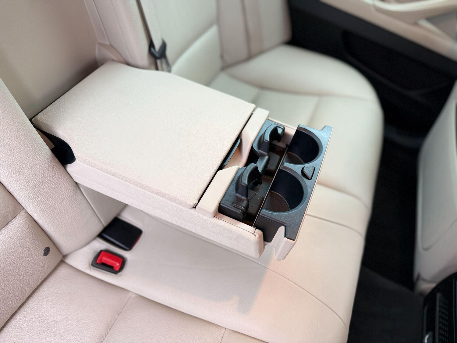 Used BMW 5 Series 2016 for sale - 76610173: Photo 36