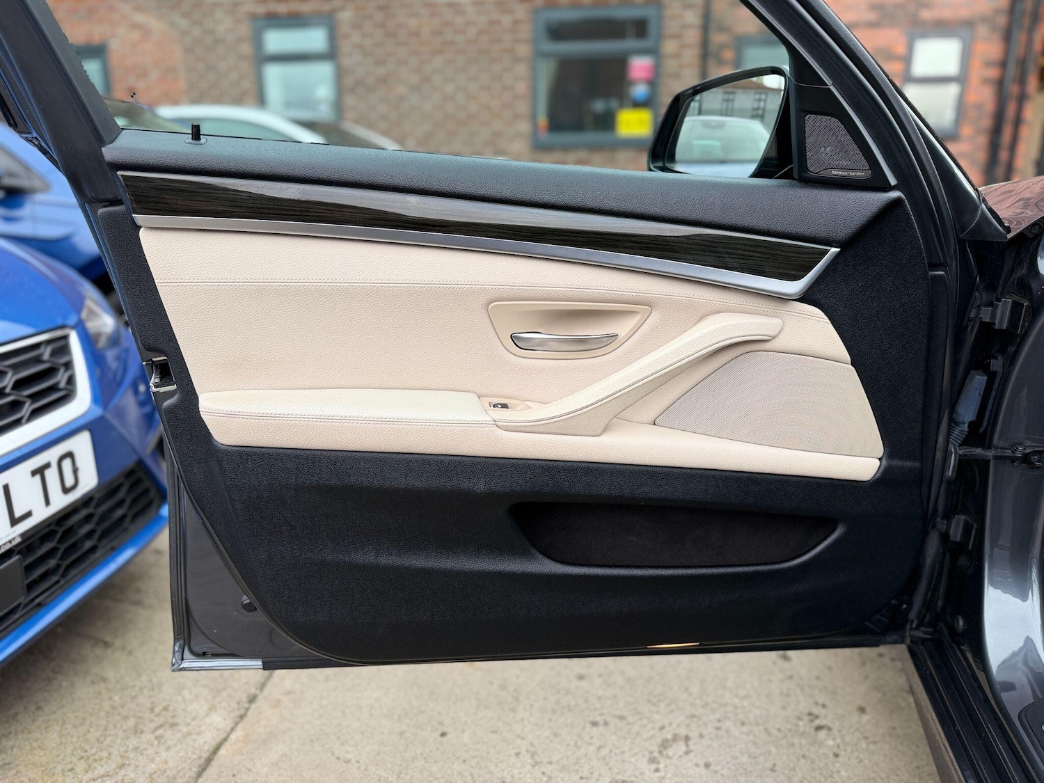 Used BMW 5 Series 2016 for sale - 76610173: Photo 60