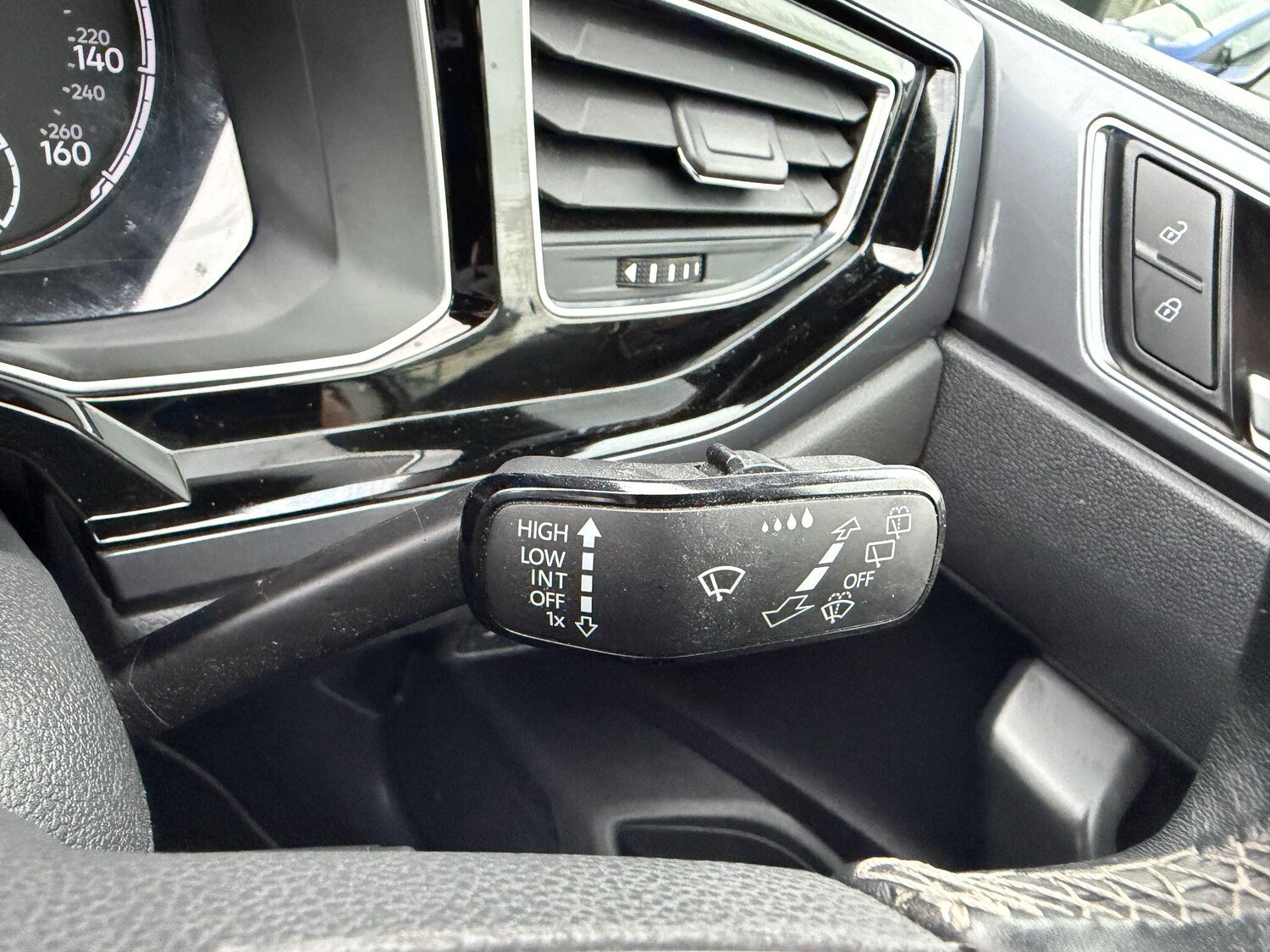 Used Volkswagen Polo 2021 for sale - 76610179: Photo 41