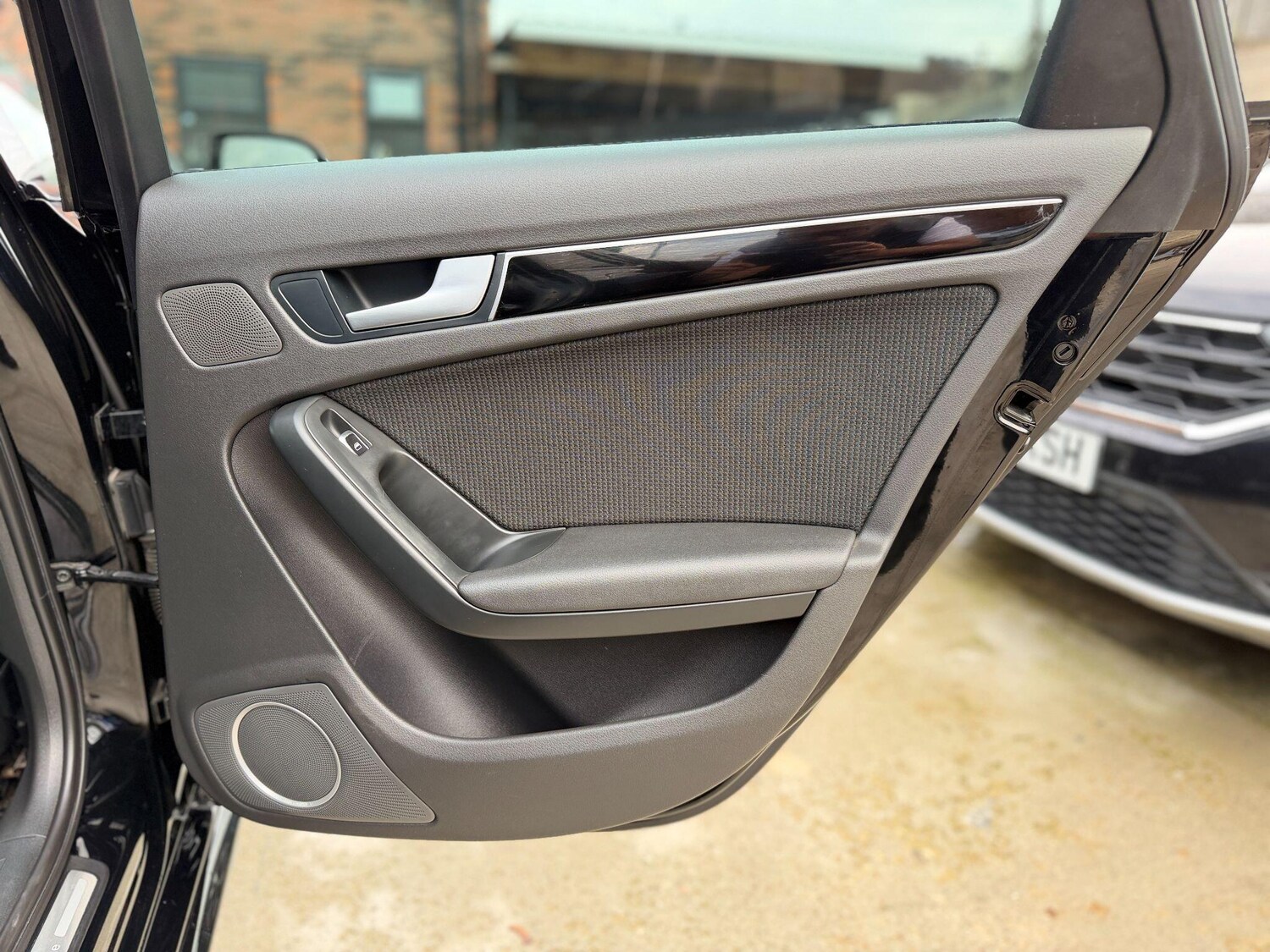 Used Audi A4 2014 for sale - 76610177: Photo 34