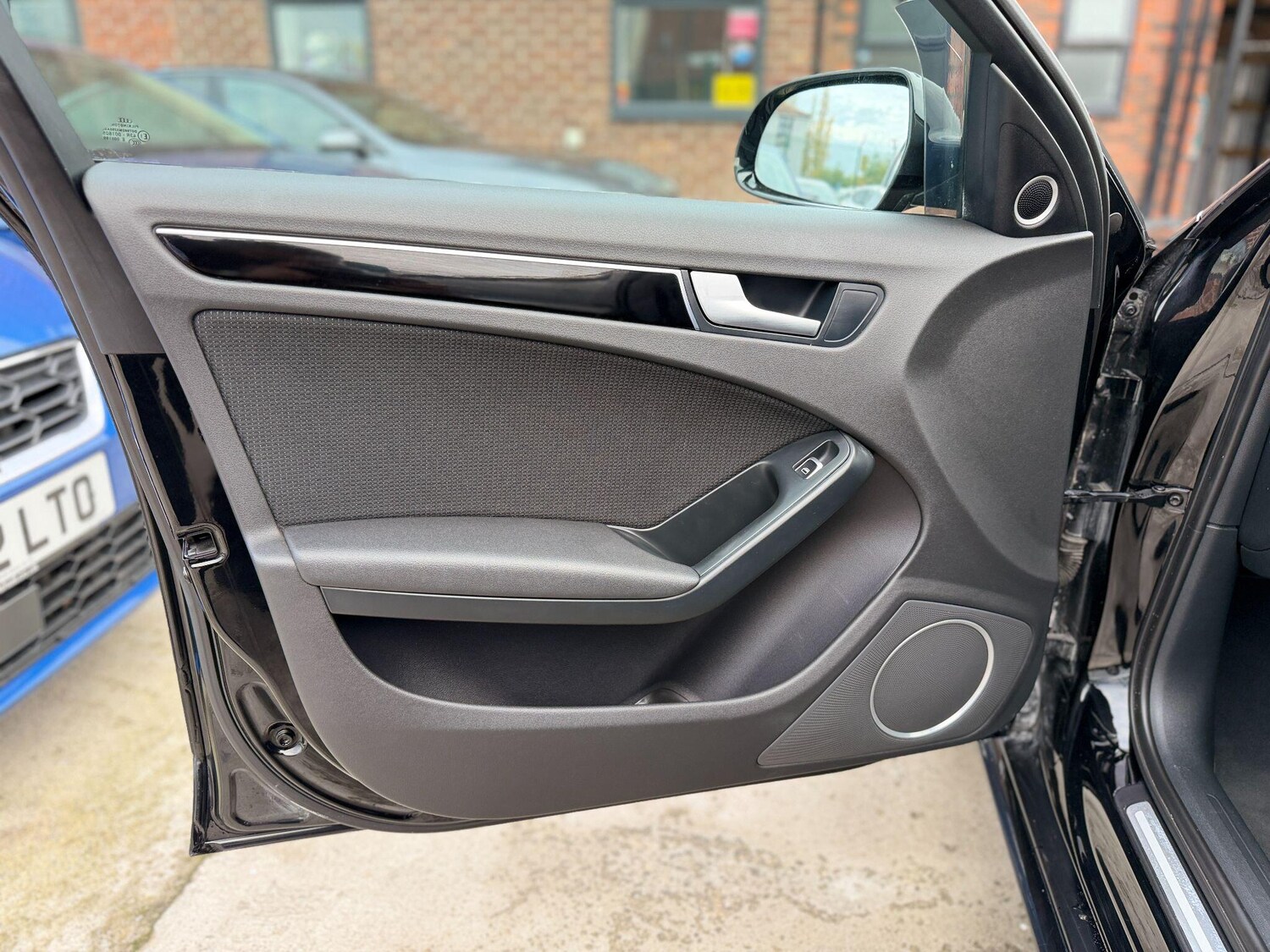 Used Audi A4 2014 for sale - 76610177: Photo 57