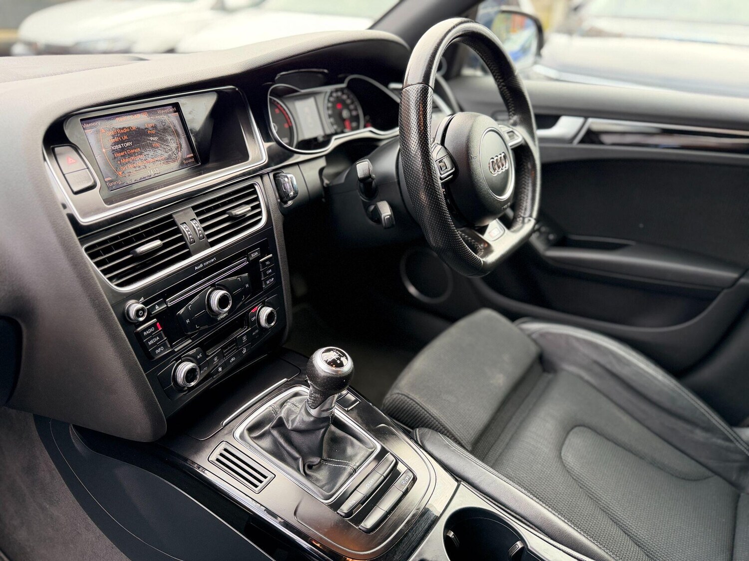 Used Audi A4 2014 for sale - 76610177: Photo 65