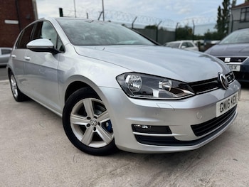 Used Volkswagen Golf 2016 for sale - 76610174: Photo