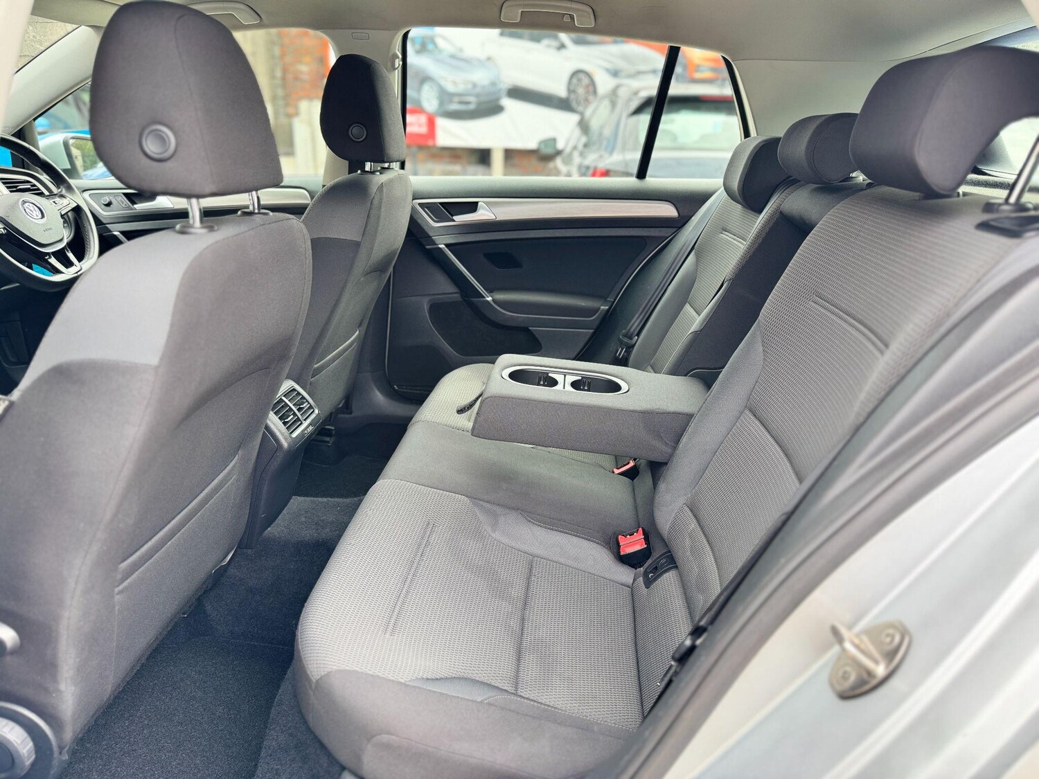 Used Volkswagen Golf 2016 for sale - 76610174: Photo 45