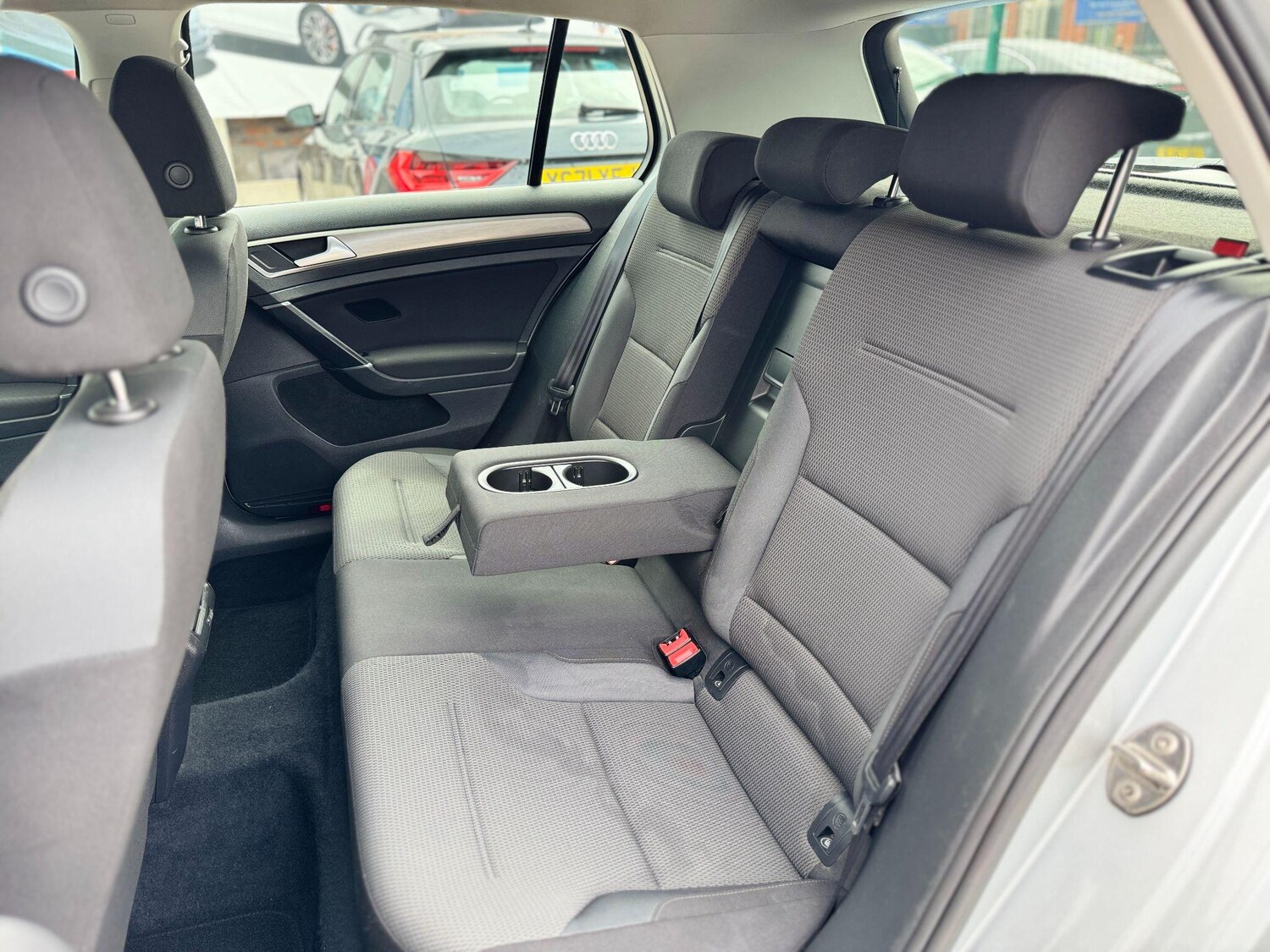 Used Volkswagen Golf 2016 for sale - 76610174: Photo 46