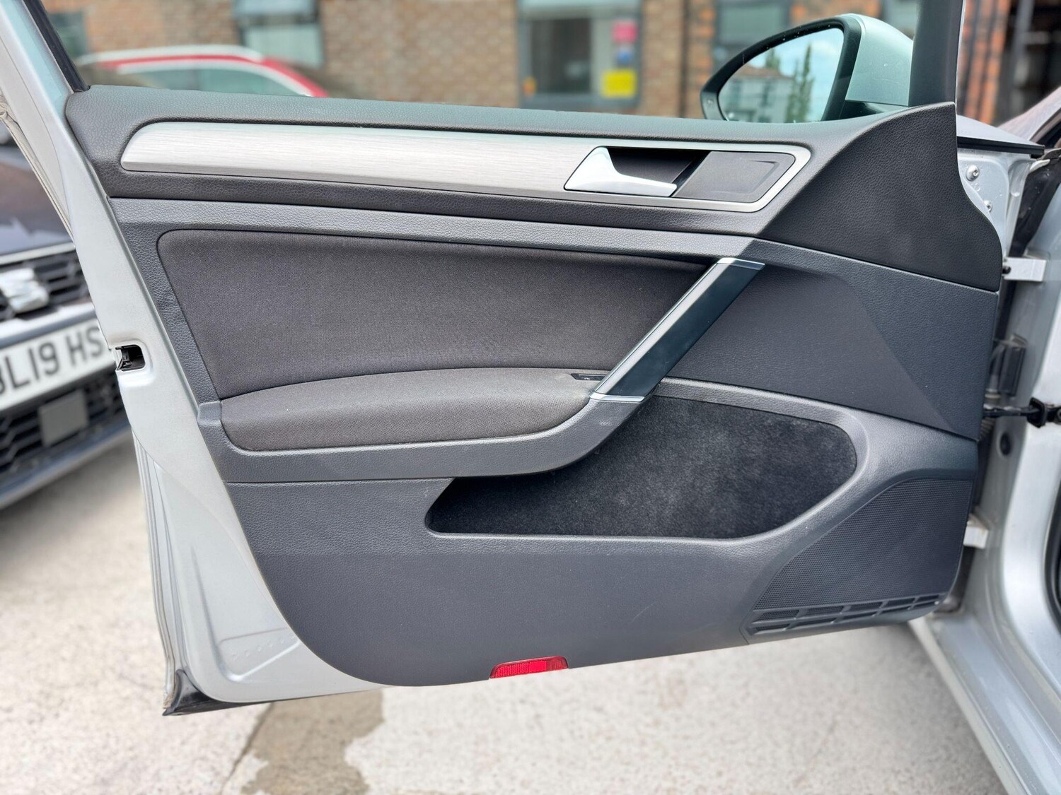 Used Volkswagen Golf 2016 for sale - 76610174: Photo 49