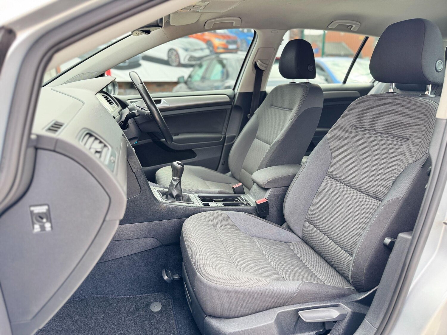 Used Volkswagen Golf 2016 for sale - 76610174: Photo 51