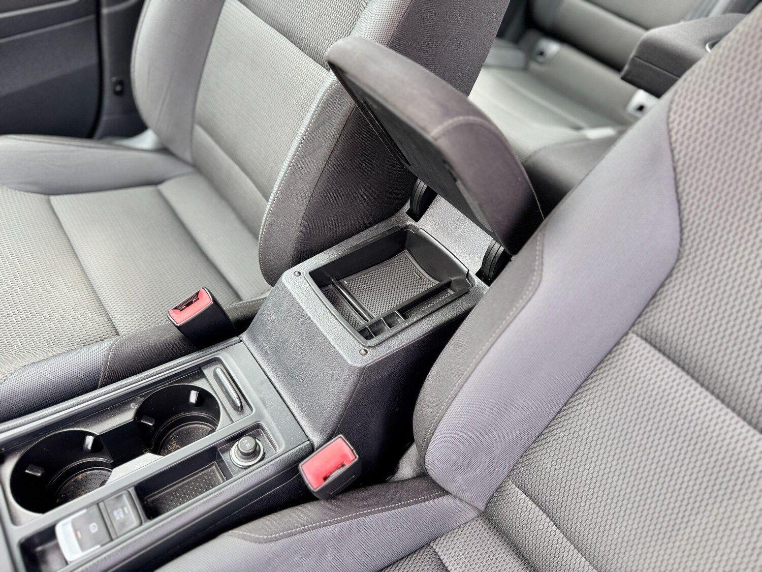 Used Volkswagen Golf 2016 for sale - 76610174: Photo 53