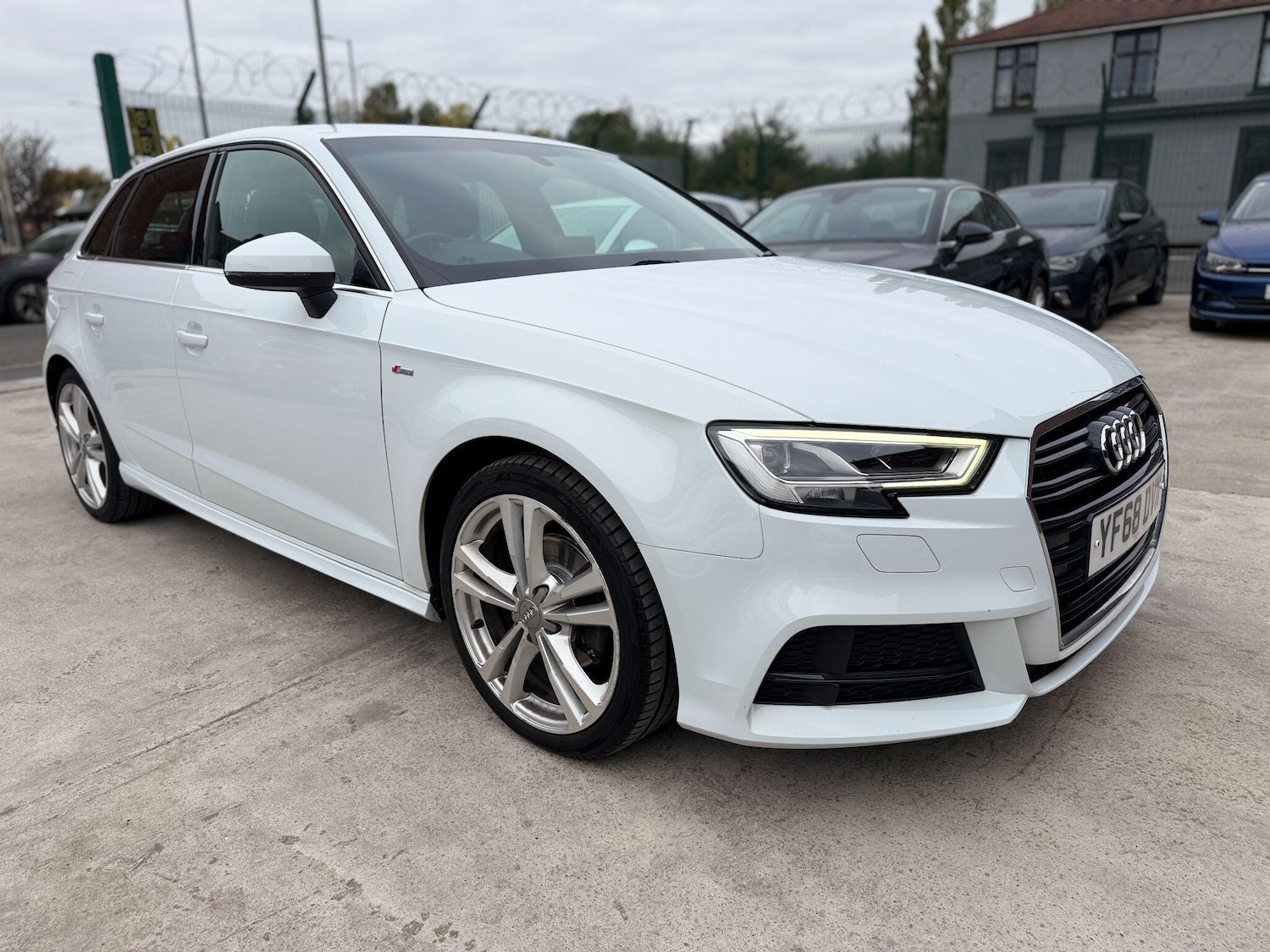 Used Audi A3 2018 for sale - 76610171: Photo 4